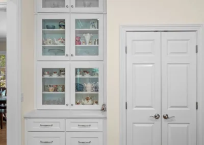 Family Gathering Kitchen project, kitchen remodeling by Greystone Kitchens in Jacksonville, FL, photo 8 of 8