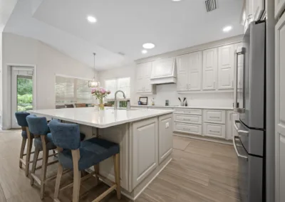 Greige Kitchen project, kitchen remodeling by Greystone Kitchens in Jacksonville, FL, photo 2 of 3
