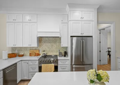 Family Gathering Kitchen project, kitchen remodeling by Greystone Kitchens in Jacksonville, FL, photo 4 of 8
