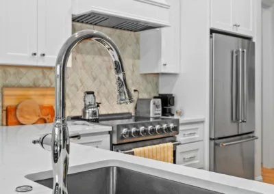 Family Gathering Kitchen project, kitchen remodeling by Greystone Kitchens in Jacksonville, FL, photo 5 of 8