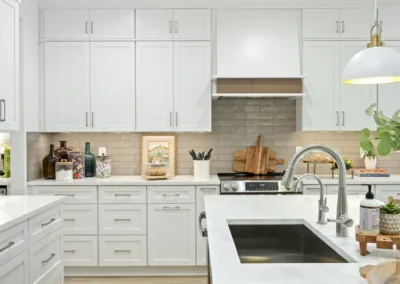 Pendant Island Kitchen project, kitchen remodeling by Greystone Kitchens in Jacksonville, FL, photo 2 of 7