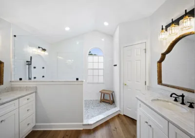 Arched Mirror Bath project, bathroom remodeling by Greystone Kitchens in Jacksonville, FL, photo 1 of 6