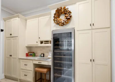 Cream & Walnut Kitchen project, kitchen remodeling by Greystone Kitchens in Jacksonville, FL, photo 5 of 6