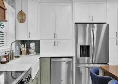 Sage Kitchen project, kitchen remodeling by Greystone Kitchens in Jacksonville, FL, photo 4 of 7