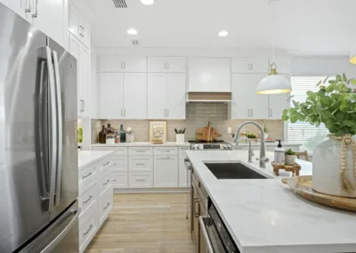 Pendant Island Kitchen project, kitchen remodeling by Greystone Kitchens in Jacksonville, FL, photo 5 of 7